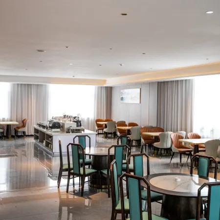 Tanchang Riverside Sunshine Grand Hotel (Binhe East Road)
