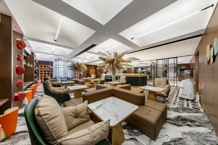 Zunyue ZROYAL Designer Hotel Отели рядом с достопримечательностью «A'erding Botanical Garden»