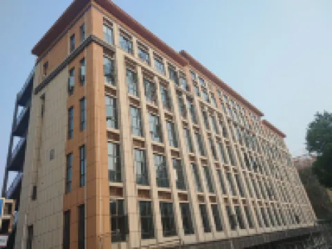 尋裏loft民宿（尚雙塘地鐵站長沙理工大學雲塘校區店） 鄰近湘江的酒店