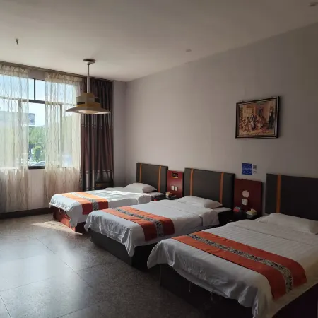 Dazhu Station Business Hotel