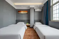 Huangchuan Mango Business Hotel - parking