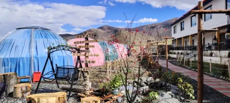 Banshan Dream Homestay (Kangding Xinduqiao Town) Отели рядом с достопримечательностью «Miles Corridor»