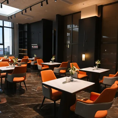 Ulanqab Yuxi Grand Hotel (Jining No.1 High School Yushuwan Campus)
