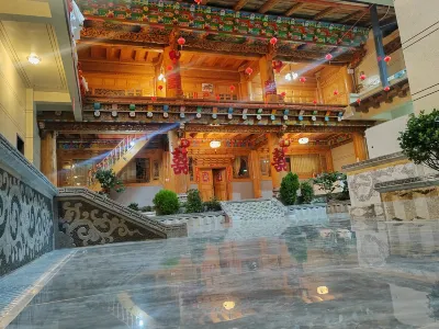 Xiangge Shanju Homestay Hotels near Potatso National Park