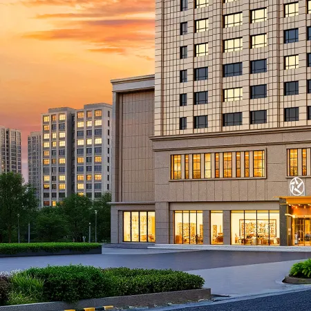 Starway Hotel (Aksu Jinlan Square)