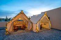 Cloud Trail Manor （Mingsha Mountain&Crescent Spring,Dunhuang ） - С бассейном