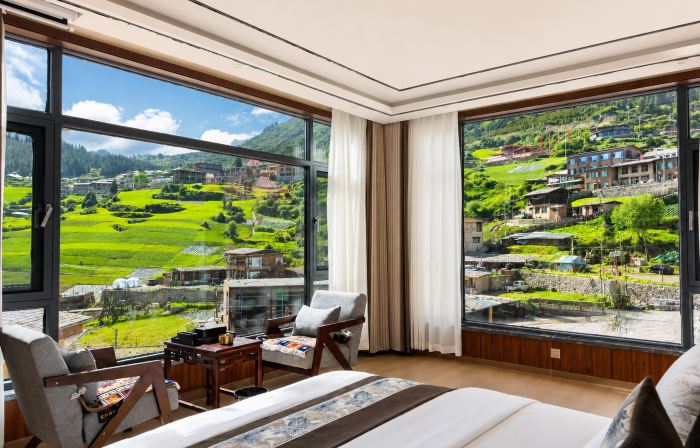 Above the Land · Yunqi Mountain Wild I Zewuzha Scenic Homestay (Zha Ga Na Darlag Observation Deck)