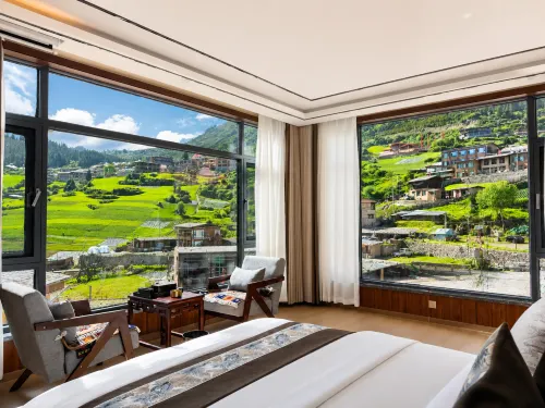 Above the Land · Yunqi Mountain Wild I Zewuzha Scenic Homestay (Zha Ga Na Darlag Observation Deck)