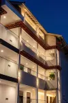 Qianshan·guiyue Smarthomestay(JiuzhaiQianguqingBranch)