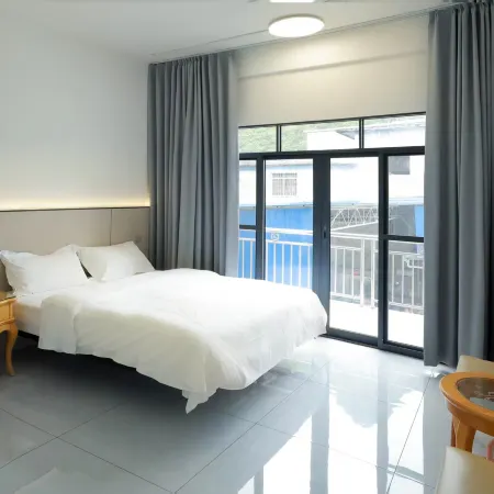 Riverside Skylight Homestay