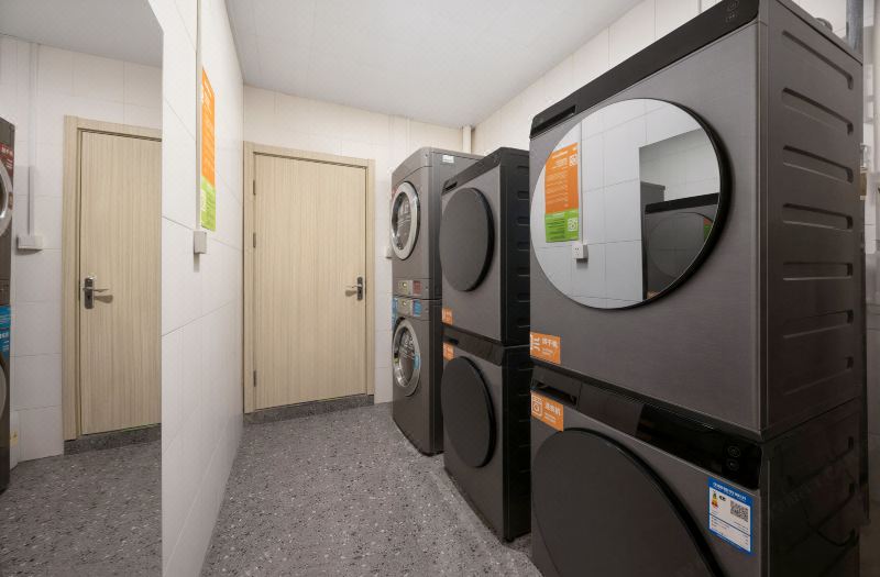 Super 8 Collection Hotel (Beijing International Trade Sihui Subway Station)