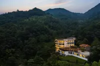 Anji Zhenxi Tingyun Luxury Vacation Guesthouse - Kaplıcalı