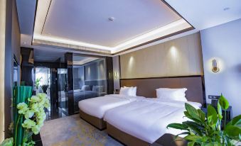 Saint Stone International Hotel