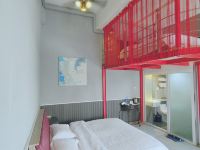 彩虹公寓酒店(广州东晓南地铁站店) - 舒适复式亲子套房