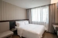 HanTing Hotel (Beijing Sanyuanqiao Yansha Embassy Area) Hotels in Yansha Commercial Area