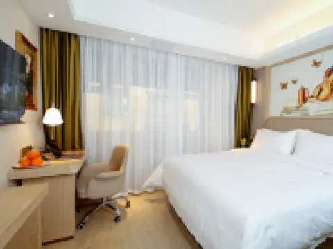 維也納酒店（甘孜雅江318國道店） 雅江酒店