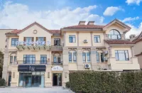 諾潤四季酒店(上海海灣大學城店) 鄰近華東理工大學(奉賢校區)的酒店