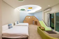 Happiness YES Hostel