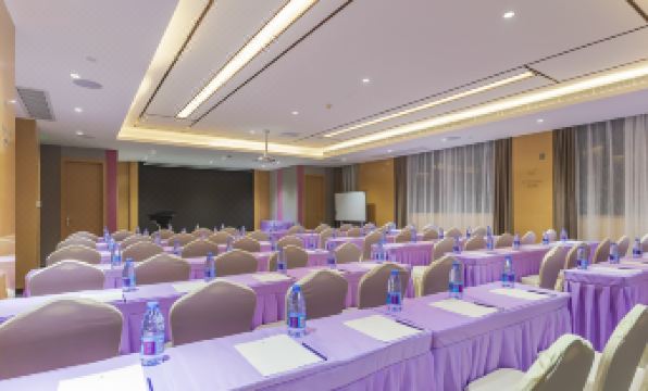 Lavande Hotel (Qingyuan North Station Wanda Plaza)