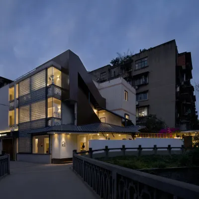 THE RONG HOUSE(ChengDu) Hotel berhampiran Biara Wenshu