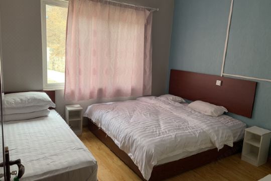 栾川客满楼民宿