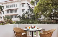 Raffles Hotel le Royal Hotel in zona Statue of King Farther Norodom Sihanouk