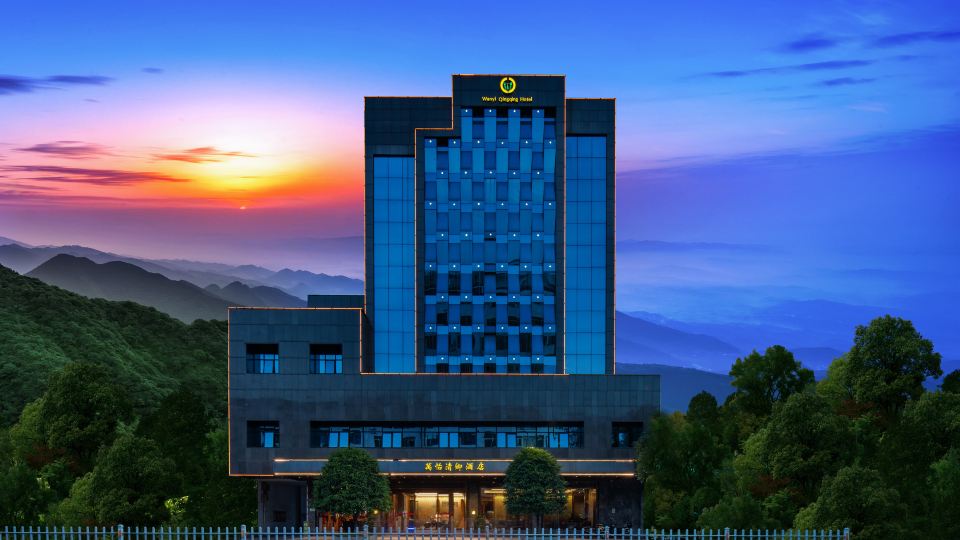Qingqin Hotel