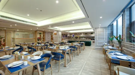 Vienna Hotel (Yiyang Anhua Branch) Отели в г. Аньхуа