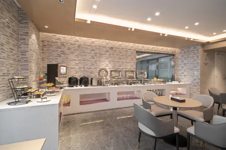 Lavande HotelLavande Hotel Отели в г. Синвэнь