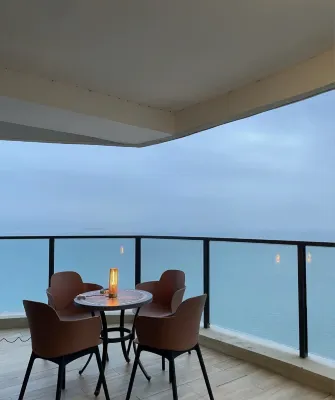 Wanjing Hotel (Hailing Island Marriott Hailing Bay No.1) Hotels in Poly Silver Beach