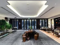 No. 8 Courtyard Homestay (Daming Lake Baotu Spring) Hotel in zona Lago Daming