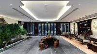 No. 8 Courtyard Homestay (Daming Lake Baotu Spring)