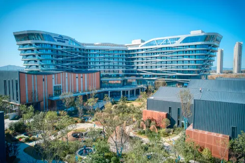 Xiangyang Yunhai Hotel