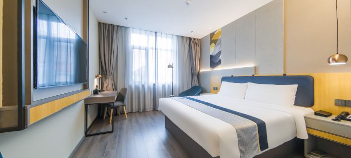 Homeinn Selected Hotel (Dandong Sino-Korean Yalu River Bridge Riverside View) Hotels in Dandong