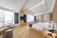 JIANGUO HIDDEN Hotel（Shenzhen International Convention&Exhibition Center Hotel） Hotels in der Nähe von Songgang Langxiawenfei Wharf