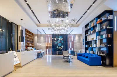 Echarm Hotel (Danzhou Summer Plaza) Отели в г. Данчжоу
