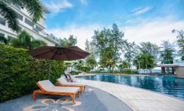 Seapine Beach Golf and Resort Hua Hin