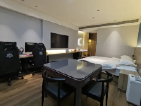 Baozouxiong Hotel