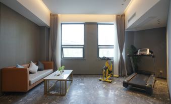 Zhishou Banzheshan Hotel (Jianyang Culture and Sports Center)