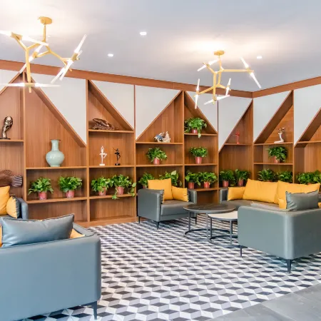 Durian Candy Hotel (Xinyi Logistics Center High-speed Railway South Station)