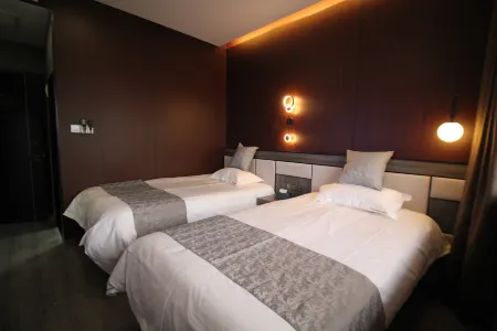 Furao Zhixuan Hotel (No.9 People's Hospital Lujiabang Road Subway Station Branch) Отели рядом с достопримечательностью «Shanghai Confucian Temple»