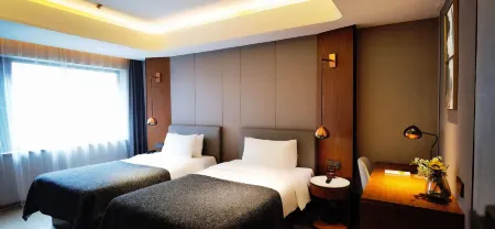 อี้เทล คอลเลคชั่น เสิ่นหยาง นอร์ทเรลเวย์สเตชั่น เซาท์สแควร์