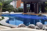 Yixing Lingquan Valley Holiday Hotel - Rooftop Pools