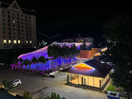 Menglian Ruyi Hotel Отели в г. Менлянь