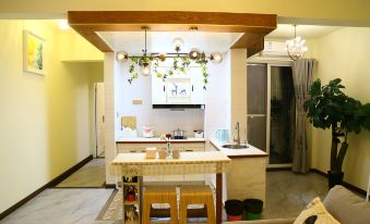 Tianlan Apartment   in panda base