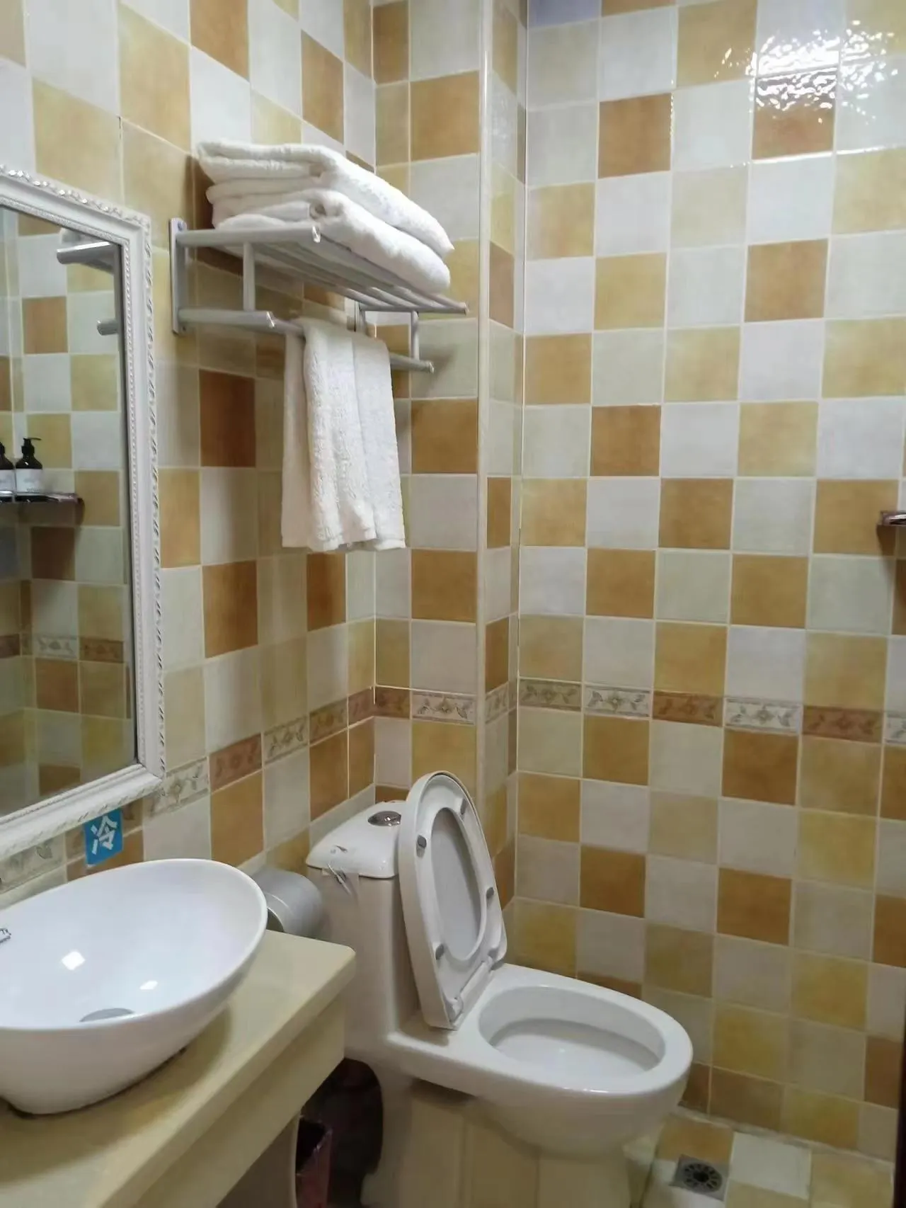 Xia Mo Inn (Zhangjiajie Tianmen Mountain Cableway Branch) Kamar Photos