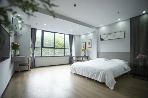 Lijiang Lotus Hotel (Central City Branch)