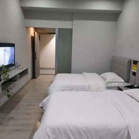 Fengdu Chongqing Zixuan Hotel