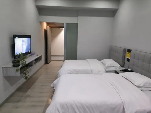 Fengdu Chongqing Zixuan Hotel - ห้องครัว
