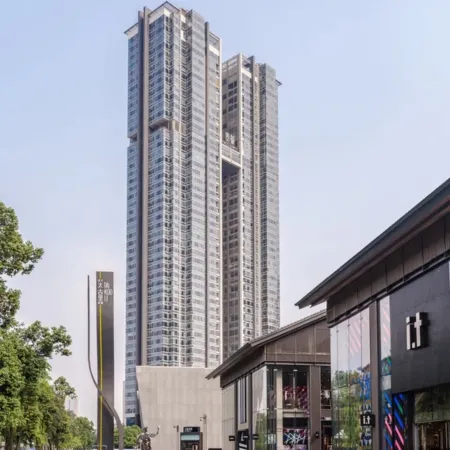 Cloud Designer High Altitude Apartment (Chengdu Chunxi Road Taikoo Li Store)